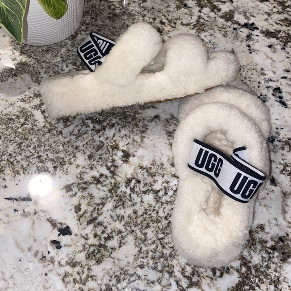 UGG Slides - Picture 4 of 8
